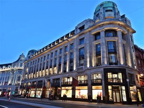 burberry store regent street.